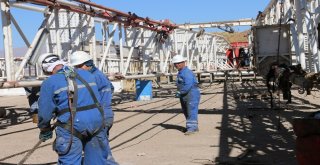 Terör Bitti, Herekola İlk Petrol Sondajı Vuruldu