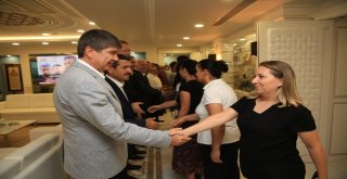 Başkan Türel, Belediye Çalışanlarıyla Bayramlaştı