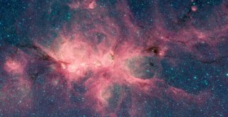 Nasa, Kedi Pençesi Bulutsusunun Görüntülerini Yayınladı
