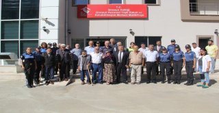 Emniyetten Bayram Öncesi Huzurevi Sakinlerine Moral Ziyareti