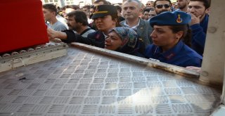 Şehit Ağabeye Kamuflajlı Uğurlama