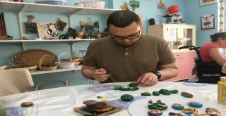 (Özel Haber) Otizmli Barbaros Türkiyenin Tüm İlçelerini Ezbere Biliyor