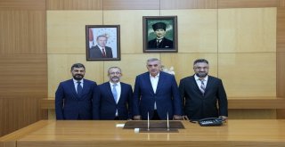 Başkan Toçoğlu, Saü Rektörü Savaşan İle Bir Araya Geldi