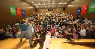 Akyazı Belediyesinden Öğrencilere Tiyatro Eğitim Dersleri