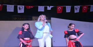 Kuşadasında Toplu Sünnet Şöleni
