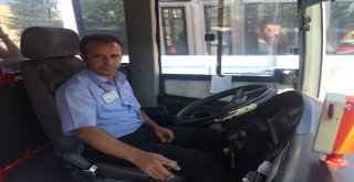 Otobüs Şoförü, Epilepsi Nöbeti Geçiren Kadın Yolcuyu Hastaneye Yetiştirdi