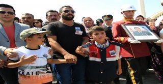 Şehit Jandarma Uzman Çavuş Dökmeci Son Yolculuğuna Uğurlandı