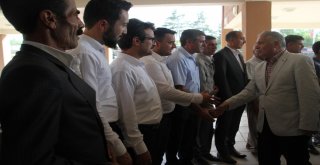 Vali Yıldırım Malazgirtliler İle Bayramlaştı