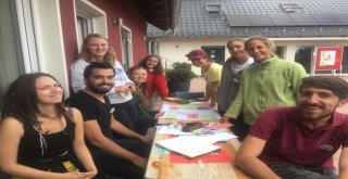 Agülü Öğrenciler Almanyada Gençlik Zirvesine Katıldı