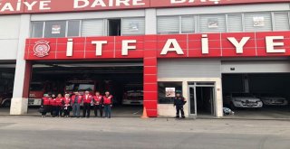 Genç Kızılaycılar İtfaiyecileri Unutmadı
