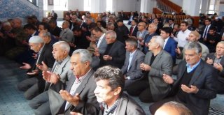 Depremde Hayatını Kaybedenler İçin Mevlit Okutuldu