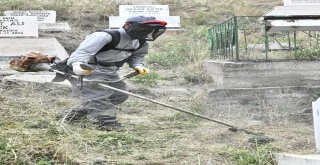 Mamakta Mezarlık Temizliği