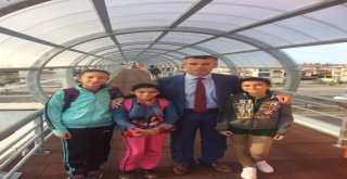 Öğrencilerden Kaymakam Sırmalıya Üstgeçit Teşekkürü