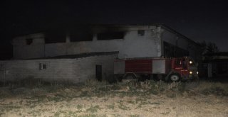 Bulanıkta Mobilya Fabrikasında Yangın