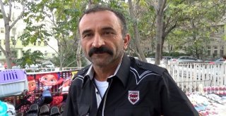 Seyyar Satıcının Hayvan Sevgisi