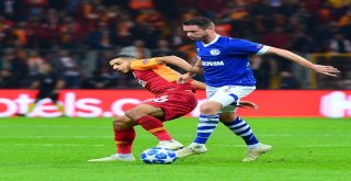 Uefa Şampiyonlar Ligi: Galatasaray: 0 - Schalke 04: 0 (İlk Yarı)