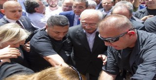 Kılıçdaroğlu, Kendisine Destek İçin Toplanan Partililere Hitap Etti