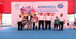 Cami Çocukları Yaz Spor Şenliklerinde Kupa Töreni Yapıldı