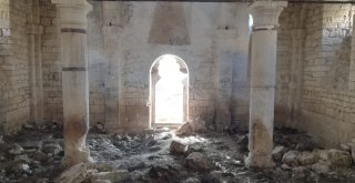 Defineciler Erzincanda Tarihi Yok Ediyor