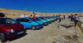 Arabaları Sayesinde Aile Gibi Oldular