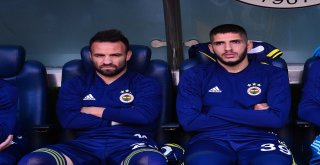 Spor Toto Süper Lig: Fenerbahçe: 0 - Medipol Başakşehir: 0 (Maç Devam Ediyor)