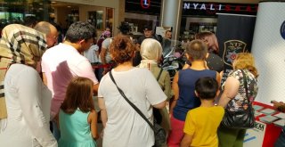 Avmde Galya Yoğun İlgi Gördü