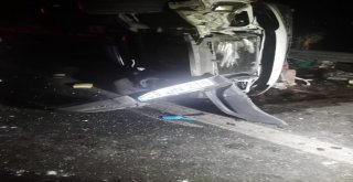 Aydın-İzmir Otobanında Kaza, Aynı Yöne Giden İki Araç Çarpıştı 4 Yaralı