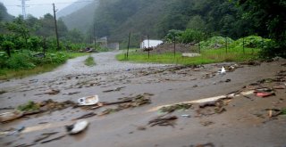 Belediye Anonslar Yaparak Uyarıyor; Sel Ve Taşkına Dikkat