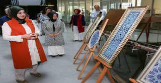 Çini Eserler Meramda Beğeniye Sunuldu