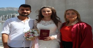 Tarihi Nikaha İmza Attılar