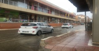 Keşanda Şiddetli Yağmur Sokakları Göle Çevirdi