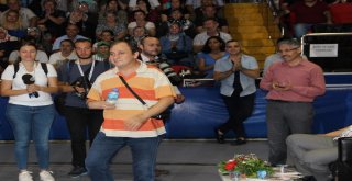 İlk Kez Ev Sahibi Olmanın Mutluluğunu Yaşadılar