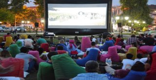 Açık Hava Sinemasında Bu Hafta Sihirli Müze Ve Ayla