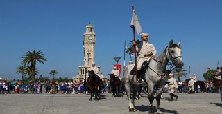 İzmir'in İşgalden Kurtuluşunun Yıl Dönümünde Duygulandıran Tören