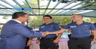 Müdür Alper Emniyet Çalışanlarıyla Bayramlaştı