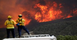 Californiada Tarihinin En Büyük Yangın Felaketi Yaşanıyor