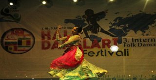 Kuşadası 3. Uluslararası Halk Dansları Festivali Sona Erdi