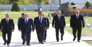 Kırgızistanda Türk Konseyi Zirvesi Başladı