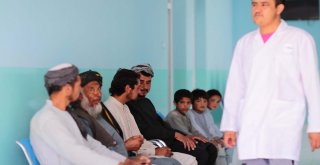 Tikanın Afganistanda İnşa Ettiği Klinik 20 Bin Kişiye Hizmet Veriyor