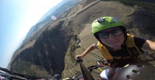 Paraşütle Atlayan Davulcu Ve Zurnacı O Anları Anlattı