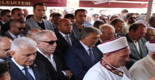 Meclis Başkanı Yıldırım Ve Abdullah Gül Cenaze Törenine Katıldı