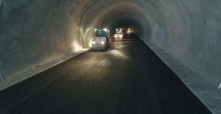 Mevlana Tünelinde Asfaltlama Çalışmaları Başladı