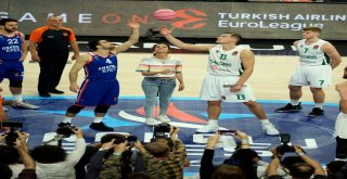 Thy Euroleague: Anadolu Efes: 79 - Zalgiris Kaunas: 93