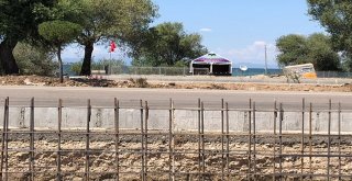 Eğirdirde Sanayi Esnafına Set Olan Duvar İnşaatı Durduruldu