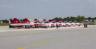 Türk Yıldızları Edremit Semalarında Uçacak