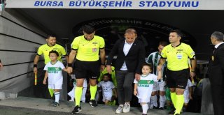 Spor Toto Süper Lig: Bursaspor: 0 - Medipol Başakşehir: 0 (Maç Devam Ediyor)