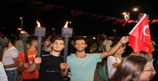 İzmirde Haluk Levent Rüzgarı Esti