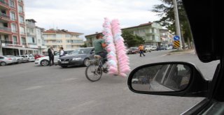 Pamuk Şekerin Bisikletle İlginç Seyahati