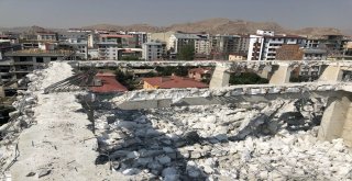 İpekyolunda Ruhsata Aykırı Yapılara Müdahale