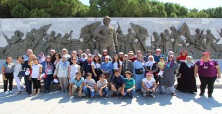 Saruhanlı Belediyesi 3 Ayda 9 Mahalleyi Çanakkaleye Götürdü